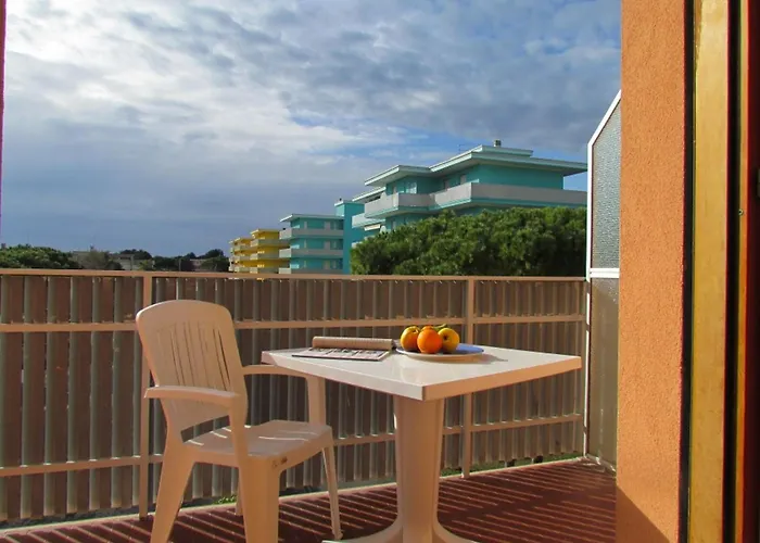 Practical In A Pool Paradise *