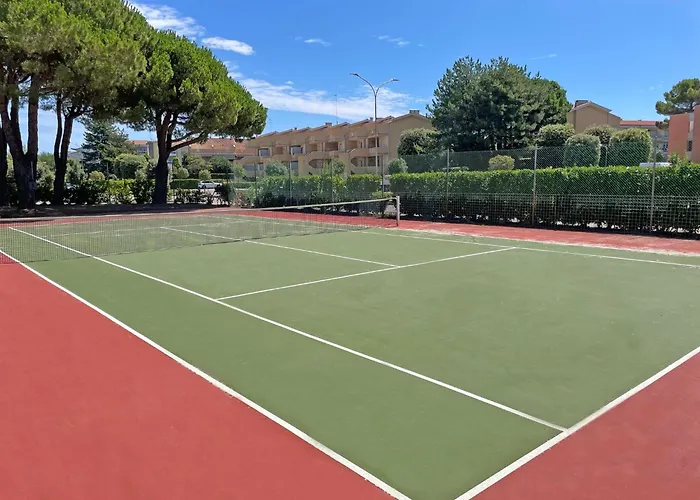 Practical In A Pool Paradise Daire *